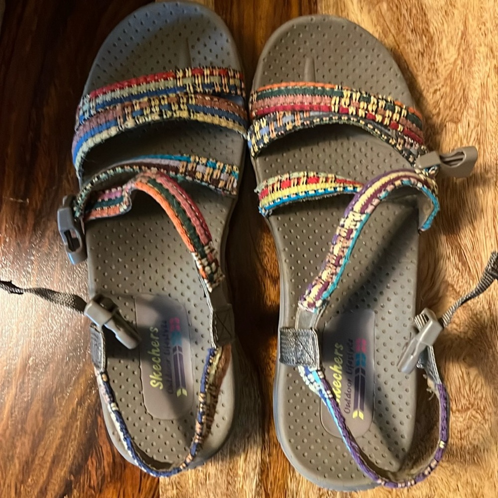 Sketchers women’s outdoor sandals